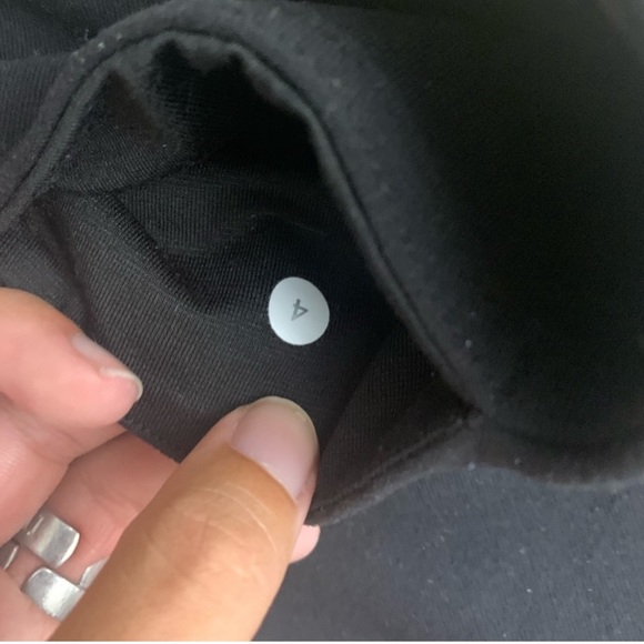 Lululemon black wunder under cropped leggings - Picture 2 of 6